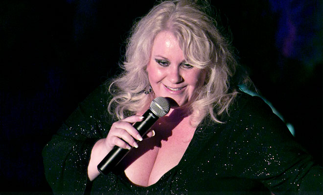 Watch France Joli Mini-Concert at Cafe Iguana Pines