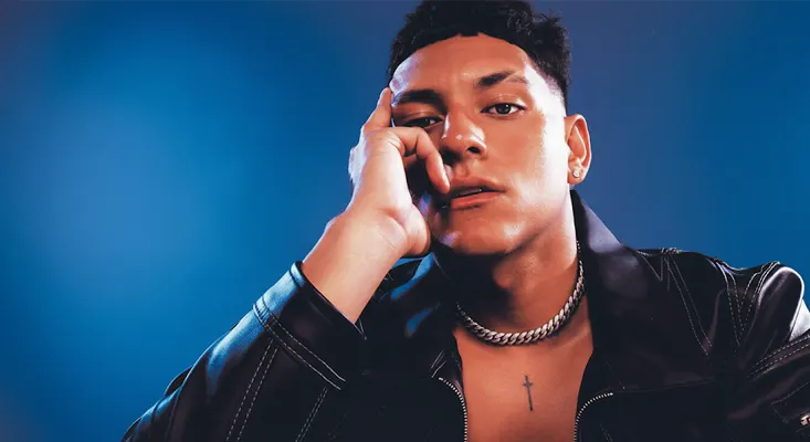 Hot Gay Latino Guys choreography in La Cruz music video