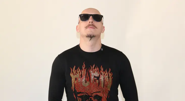 Amsterdam-based EDM producer Darco Polo, born in Poland, creator of energetic dance song When The World Falls.