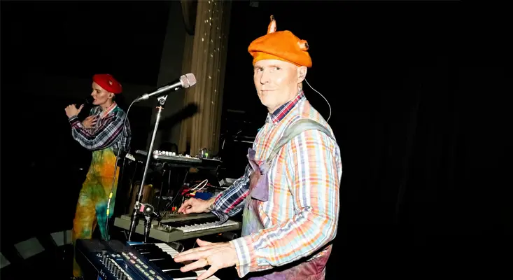 Hi-NRG Disco Revival: Hercules & Love Affair Drops “I Get High” Hercules and Love Affair performing live synth music for Hi-NRG Disco single I Get High.