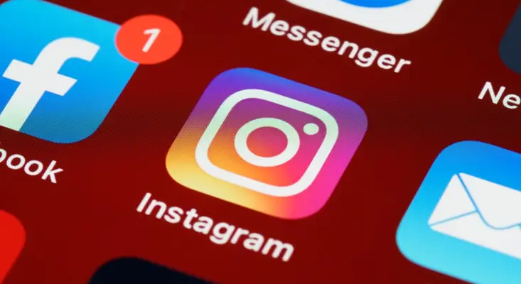 Social media platforms help artists promote a streaming debut before, during, and after release day. Social media promotion for an indie artist streaming debut on release day.